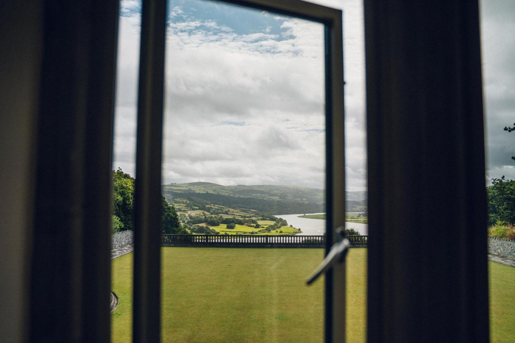 The Manor Boutique Hotel Restaurant And Bar Conwy Eksteriør billede