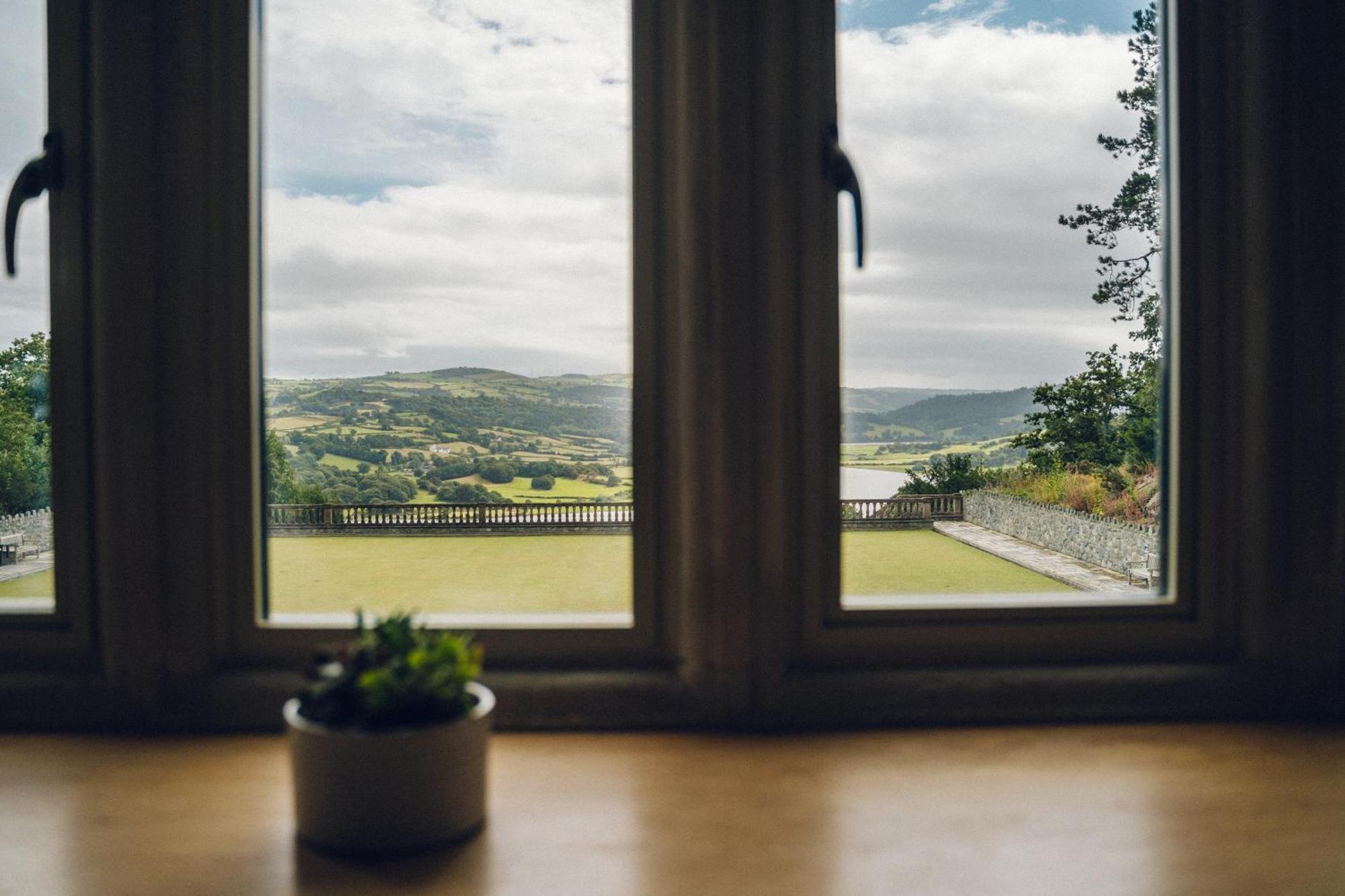 The Manor Boutique Hotel Restaurant And Bar Conwy Eksteriør billede
